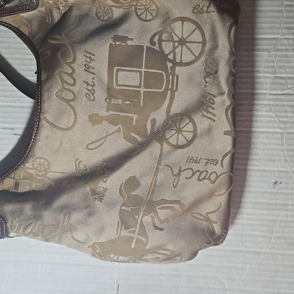 Coach Carriage Bag - Picture 4 of 8